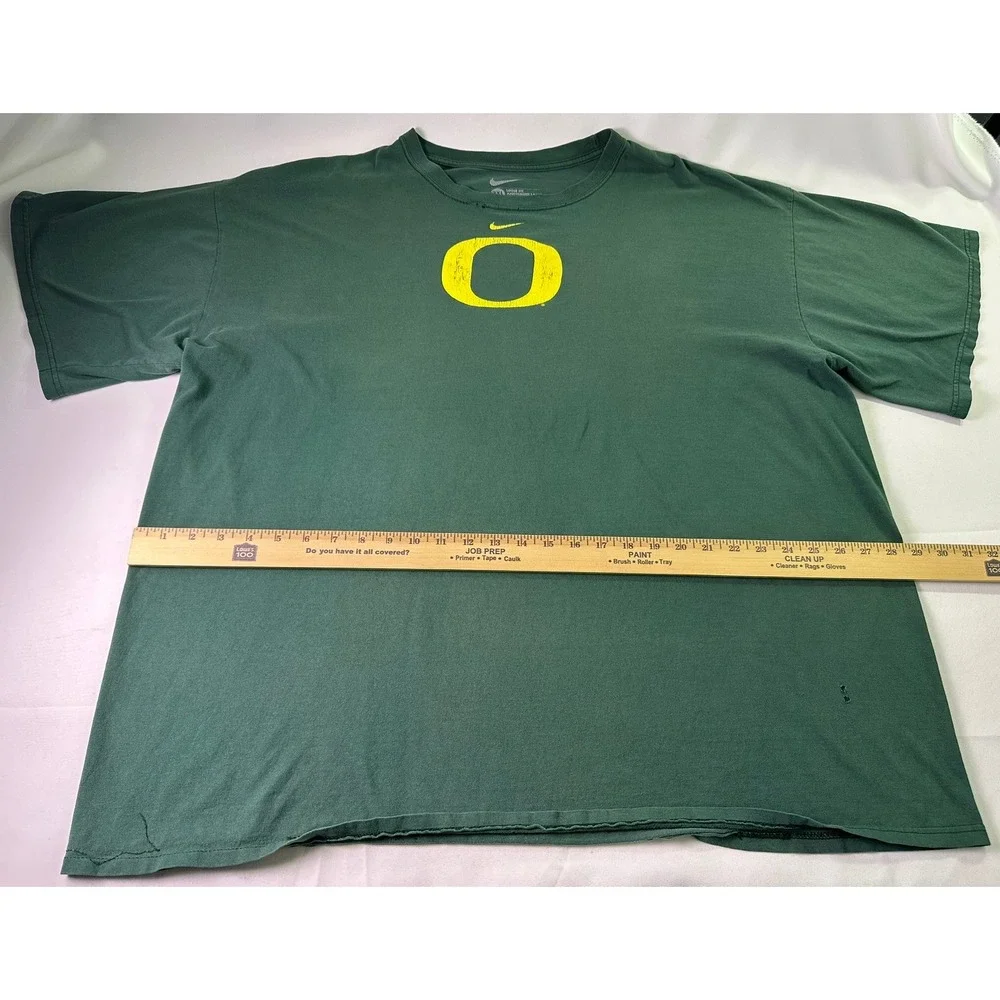 Nike Oregon Ducks Shirt 3XL Mens Green Distressed Graphic Tee NCAA College Sport